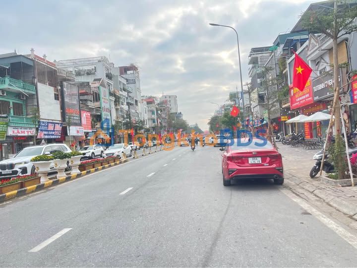 Nhà Lô Góc 4 Tầng Kinh Doanh Mặt Tiền Rộng - TP Thái Bình