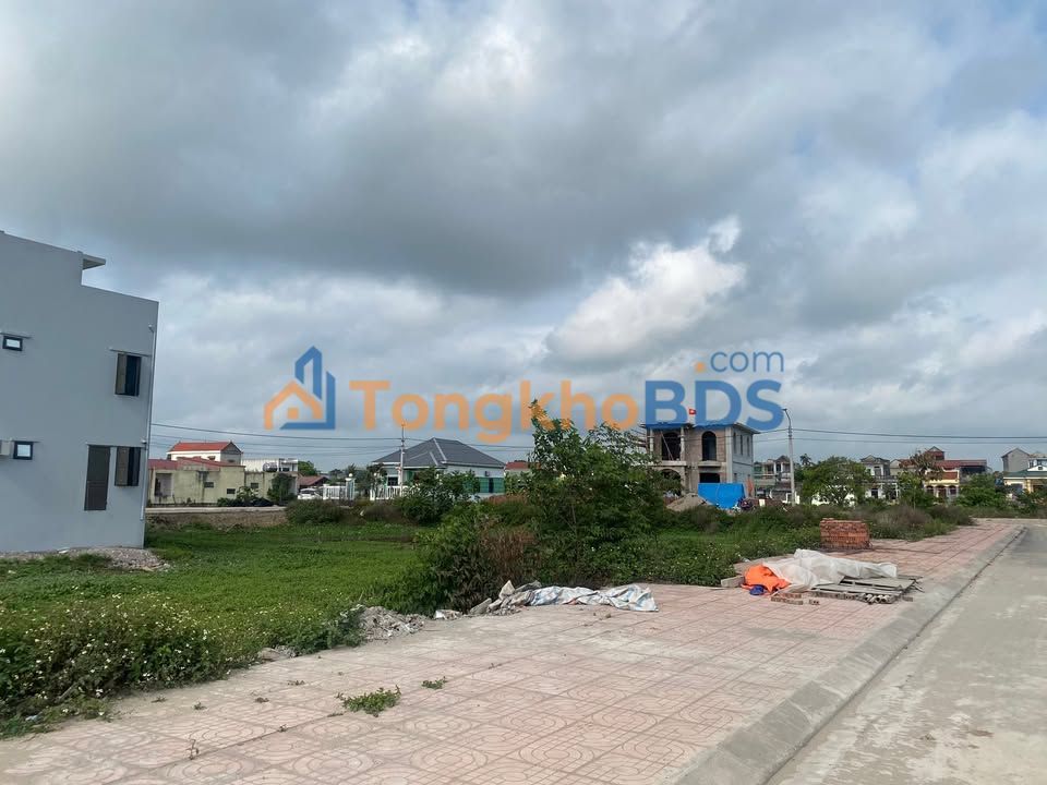 Đất Vàng Đầu Ve Chợ Lồng Mới, Nam Định - 135m² Kinh Doanh Đắc Lộc