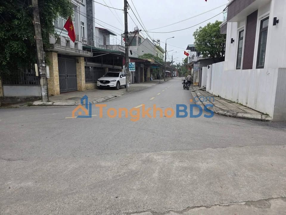 Nhà Mặt Tiền Kinh Doanh Lô Góc 64m² - Ngay Chợ Hòa Ngãi, Bình Phước