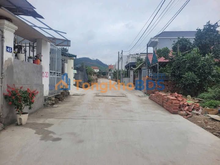 Bán Đất Việt Hưng 54m² Sổ Đỏ - Ngõ Ô Tô, Cạnh Trục Lớn, Giá 700 Triệu