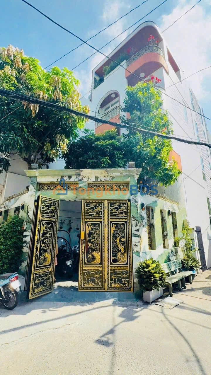 Nhà lô góc Tân Phú 114m² 17,5 tỷ - Ô tô vào tận nhà