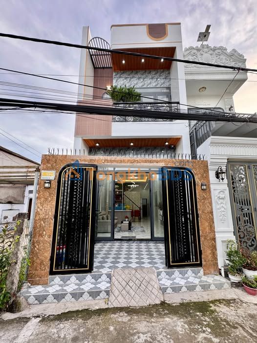 Nhà Phường 5, Mỹ Tho 76m² - Ngay Trần Hưng Đạo, 3PN, Ô tô tới nhà