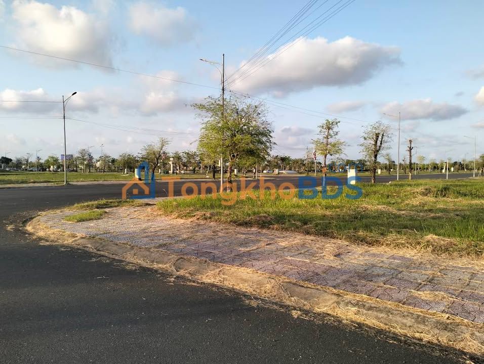 Đất Nền Tuyến 12, Cà Mau - 100m² Sổ Hồng Sẵn, Giá 1.25 Tỷ