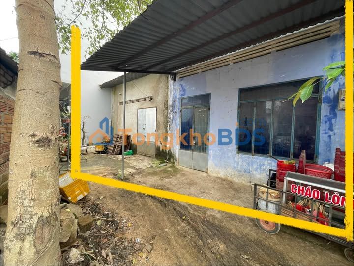 Bán gấp 2 căn nhà liền kề 100m² MT đường 14m tại Tuy Hoà, Phú Yên