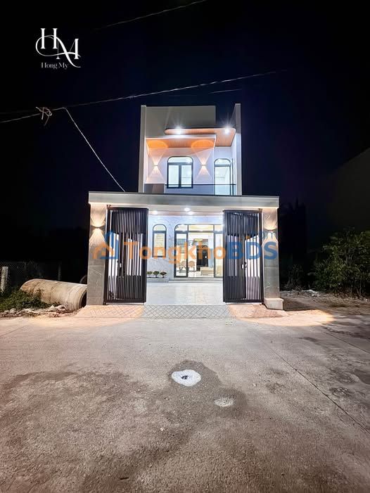 Nha pho My Tho 5x18m 2.58 ty - O to vao nha chinh chu