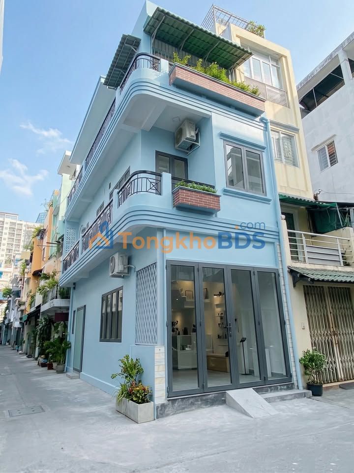 Nhà phố Trần Hưng Đạo Q1 40m² 8 tỷ - Ô tô vào tận nhà