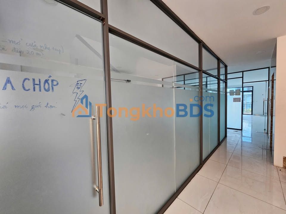 Nhà phố Thuận An 200m² giá 30 triệu - Mặt tiền kinh doanh