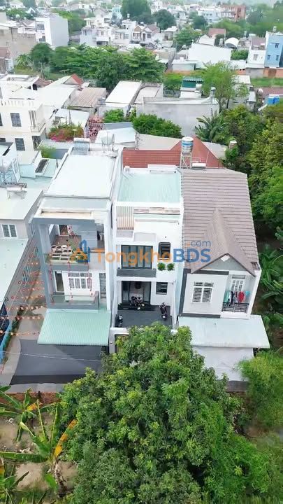 Nhà Hiệp Thành 1 TDM 105m² giá 4.15 tỷ - Ô tô vào tận nhà