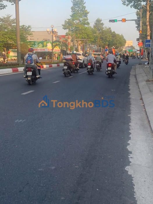 Nhà Mặt Tiền CMT8, Bà Rịa - 290m², Full Thổ Cư, Kinh Doanh Đỉnh Cao