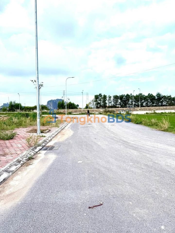 Đất Nền Đông Sơn 113m² - Sẵn Sàng Đầu Tư, Giá Tốt 1.2 Tỷ