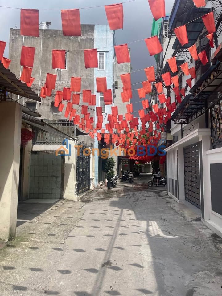 Nhà 3 Tầng 1 Tum Nguyễn Du, Nam Định - 57m² Sẵn Sàng Ở Ngay