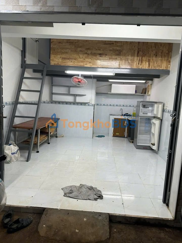 Nhà nguyên căn Q7 Lâm Văn Bền 5.5 triệu - Ô tô vào