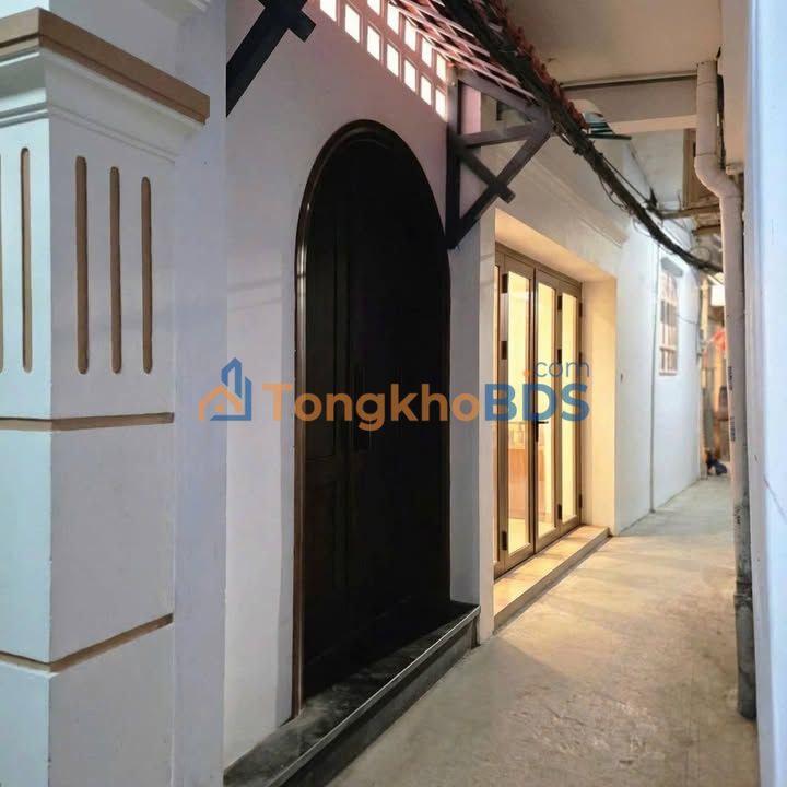 Nhà Thụy Khuê 32m² 13.5 tỷ chính chủ bán gấp sổ đỏ