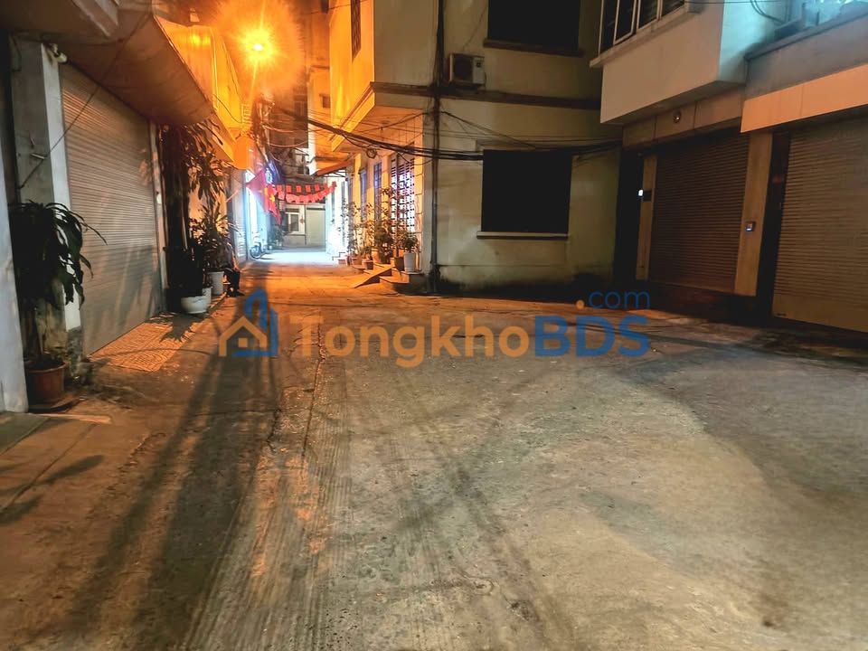 Nhà Quán Thánh Ba Đình 36m² 15.8 tỷ - Ô tô vào tận nhà