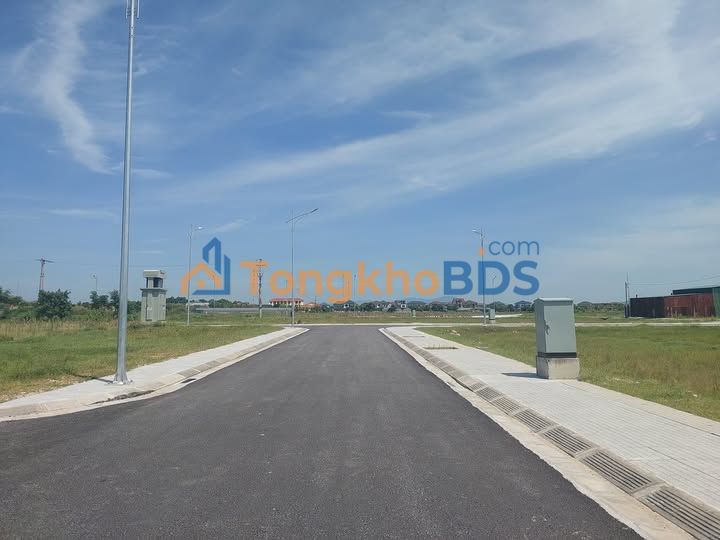 Bán đất thổ cư 176m² Phường Trần Phú, Hà Tĩnh - Đường 14m, Sẵn sổ hồng