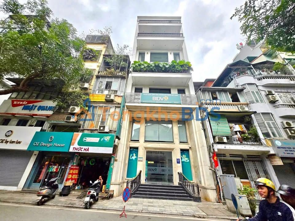 Nhà phố Lý Nam Đế 150m² thỏa thuận - Mặt tiền kinh doanh
