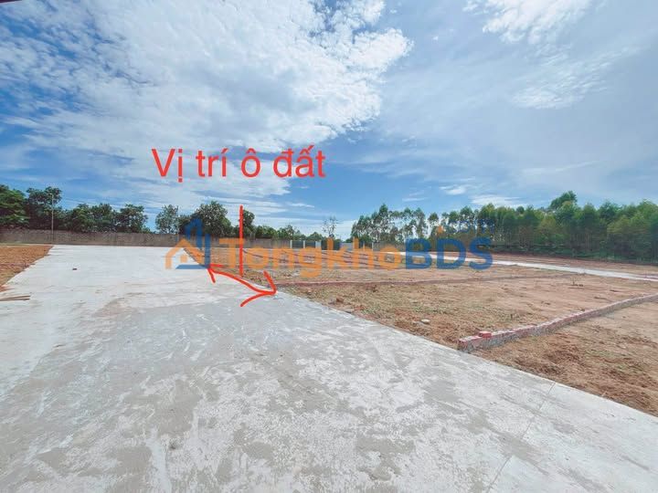 Đất nền Phú Thọ 129.9m² - 2 mặt tiền, ô tô tránh, giá chỉ 500 triệu