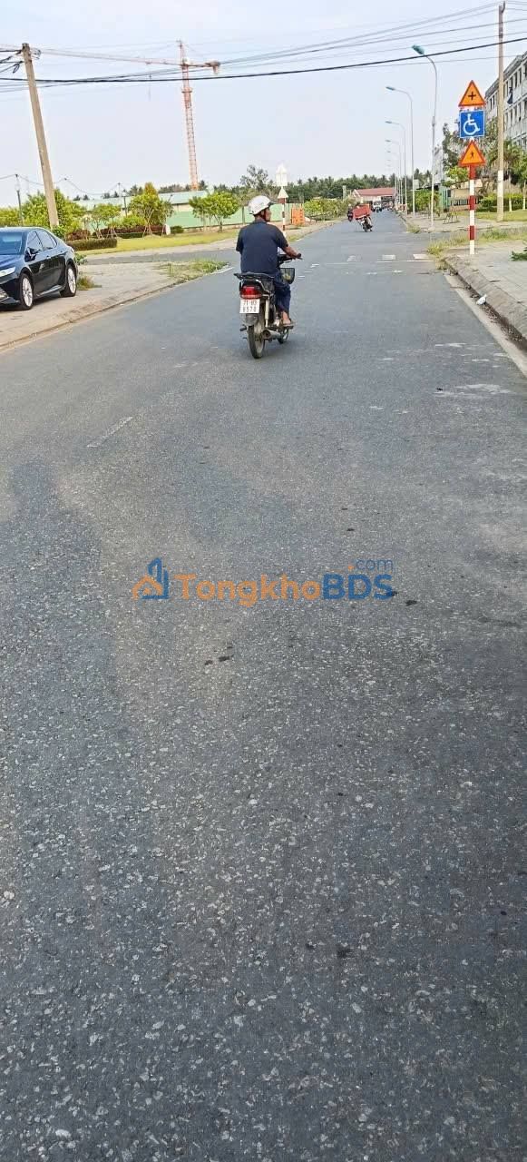 Nhà tái định cư Giao Long 120m² 1.25 tỷ - Chính chủ bán