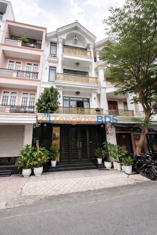 Townhouse Thuận An 132m² giá thỏa thuận - Mặt tiền kinh doanh đắc địa