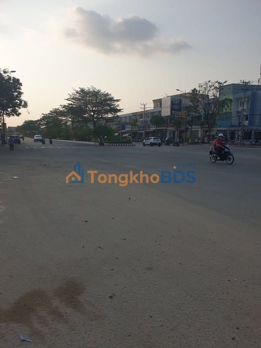 Nhà Mặt Tiền Phan Thị Ràng, Rạch Giá - 125m² Giá 6.2 Tỷ, Sẵn Sàng Kinh Doanh