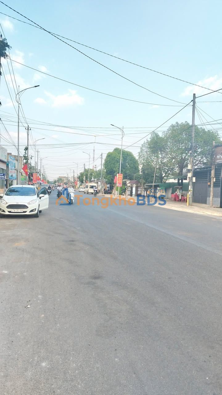 Nhà mặt tiền Phan Huy Chú Tuy Hòa 6,5 triệu - Sẵn sàng ở ngay