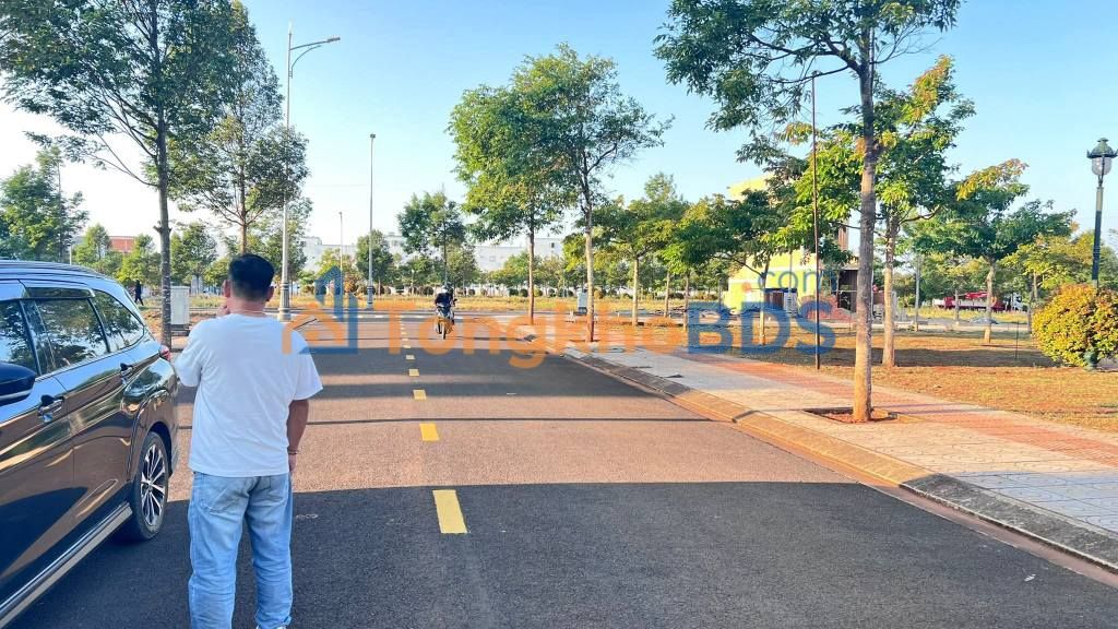 Đất Nền 100m² Ân Phú, BMT - Hướng Đông, View Hoa Viên Đẹp