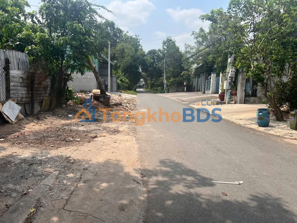 Đất Hiên Thị Q1 322m² 3.8 tỷ - Đường 7m ô tô vào