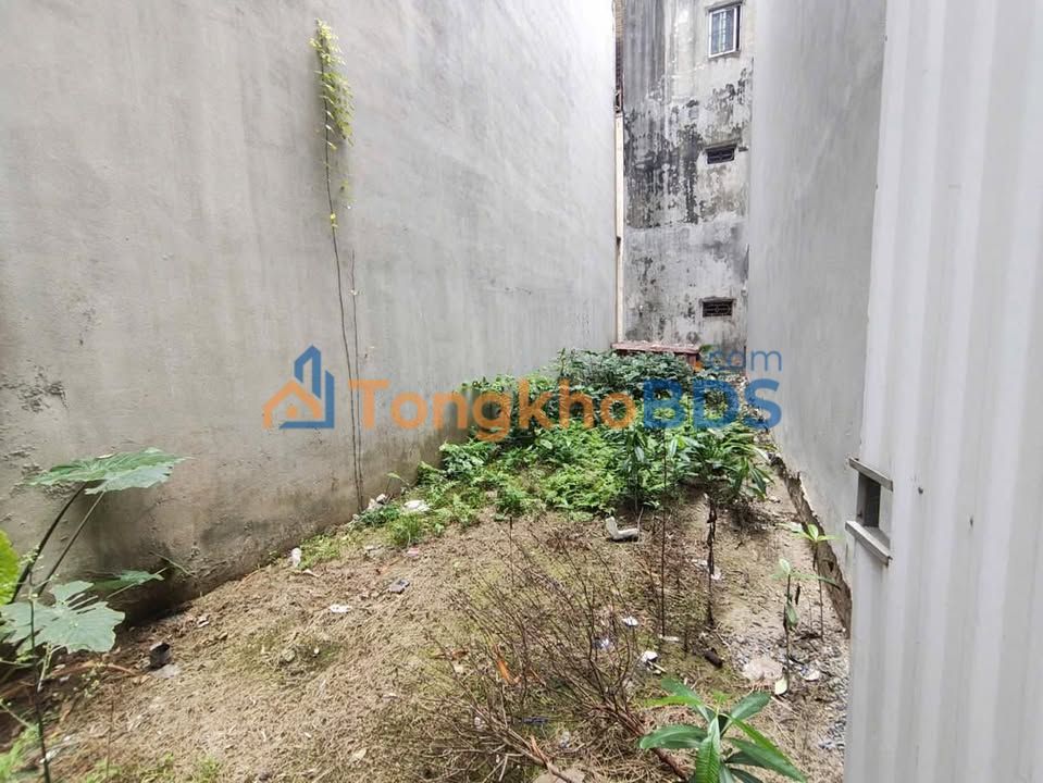 Đất Vàng An Dương Vương, Tây Hồ 52m² - Sổ Đỏ Chính Chủ, Giá 8.8 Tỷ