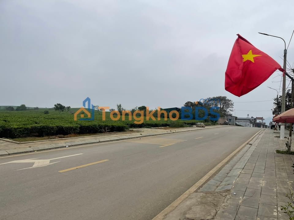 Đất nền Đường 15/10 Mộc Châu 180m² - Sổ đỏ chính chủ