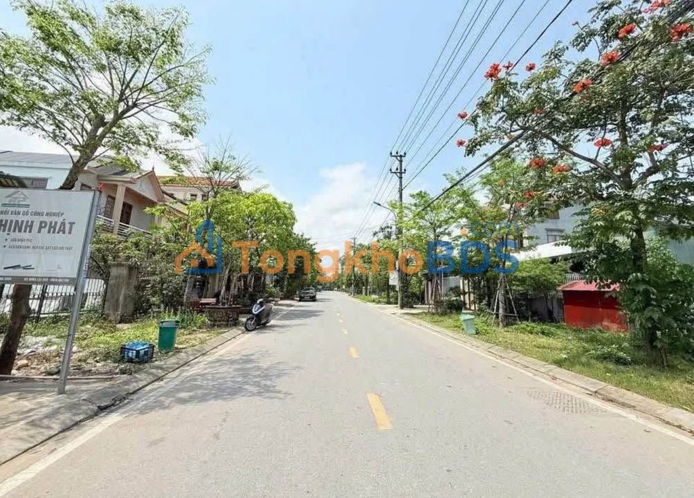 Đất nền mặt tiền Triệu Quang Phục, Đồng Hới - 148m², Sổ hồng sẵn sàng