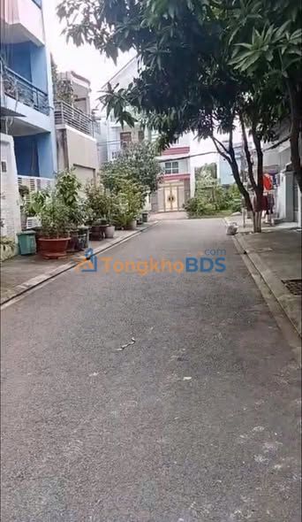 Nhà Nguyên Căn 76.5m² Đường Phạm Hữu Lầu, Q7 - Giá 8 Triệu, Sẵn Sàng Ở Ngay