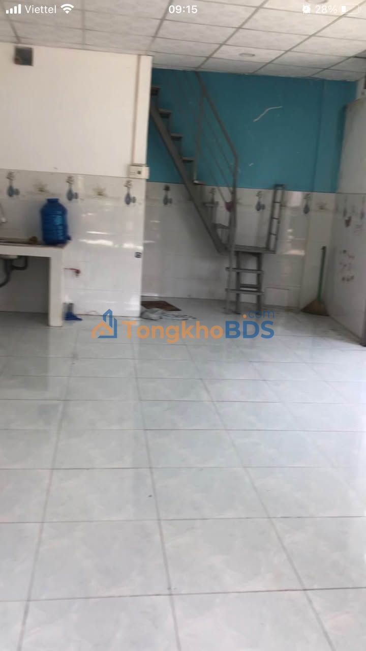 Nhà Mặt Tiền Kinh Doanh Gần Chợ Thủ Đức - 50m², 2PN, Giá 6.5 Triệu