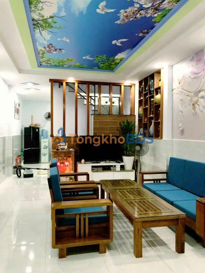 Nhà 2 Tầng BTCT Ngay Ngã Tư 4 Xã, Bình Thạnh - 40m² Giá Hơn 3 Tỷ TL