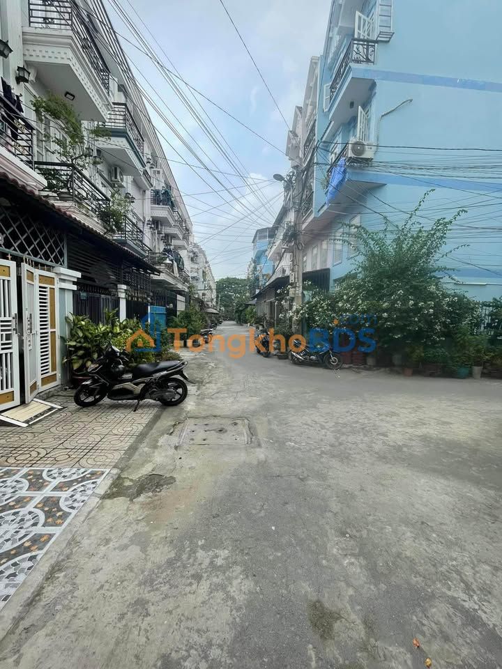 Nhà hẻm xe hơi Huỳnh Tấn Phát, Nhà Bè - 2.35 tỷ, SHR