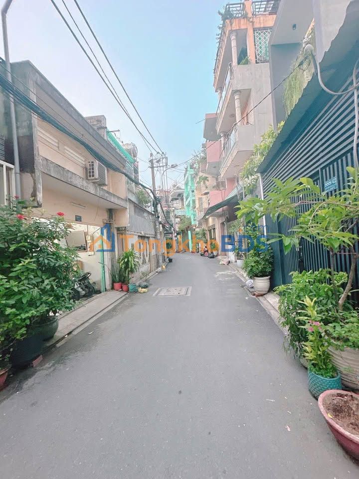 Nhà Lạc Long Quân P10 Tân Bình 34m² 4,6 tỷ - Chính chủ bán gấp