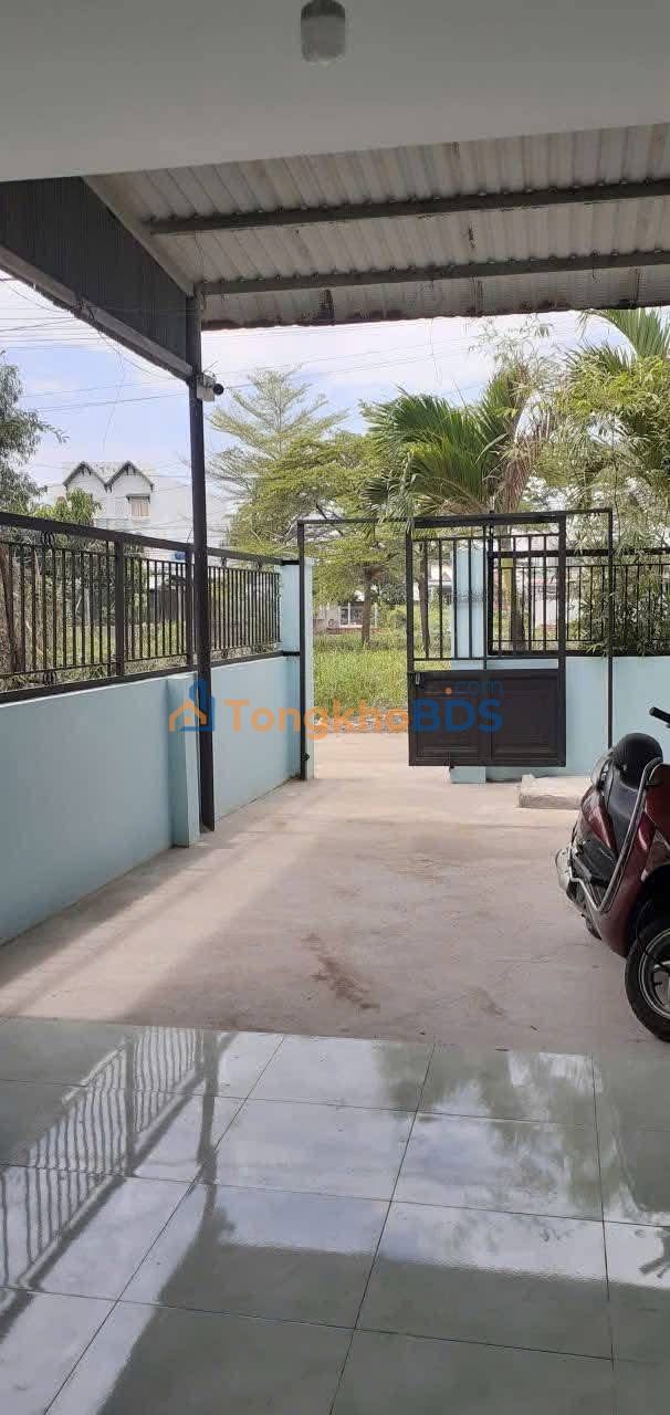 Nhà cấp 4 Long Hậu 100m² giá 5 triệu - Sẵn sàng ở ngay