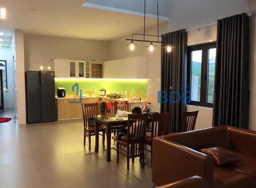 Nhà 2 Tầng Mặt Tiền 175m² TP Huế - Sẵn Sàng Đón Chủ Mới