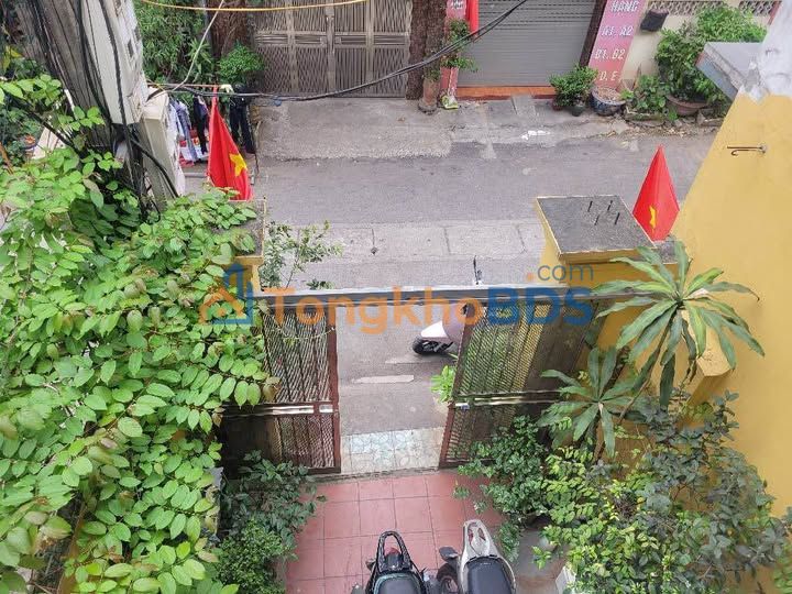 Nha rieng Ao Sen Ha Dong 75m2 gia 2 ty - Chinh chu ban