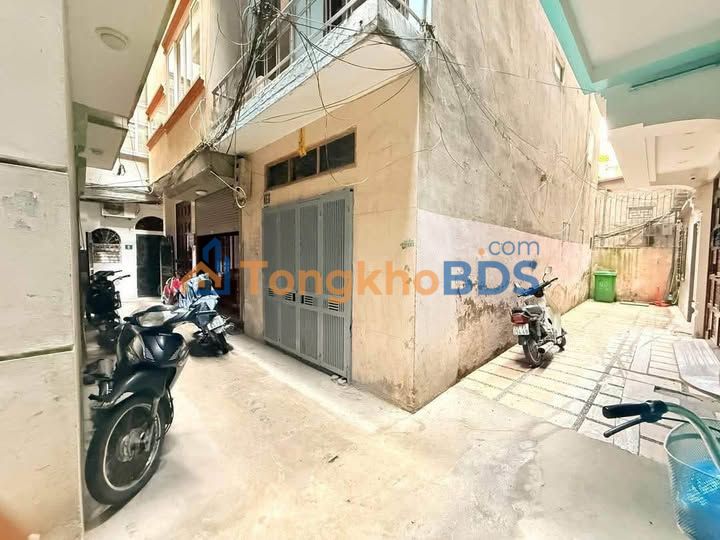 Nhà Lô Góc 4 Ngủ, 33m² - Sát Hồ Ngọc Hà, Ba Đình - Giá 8.5 Tỷ