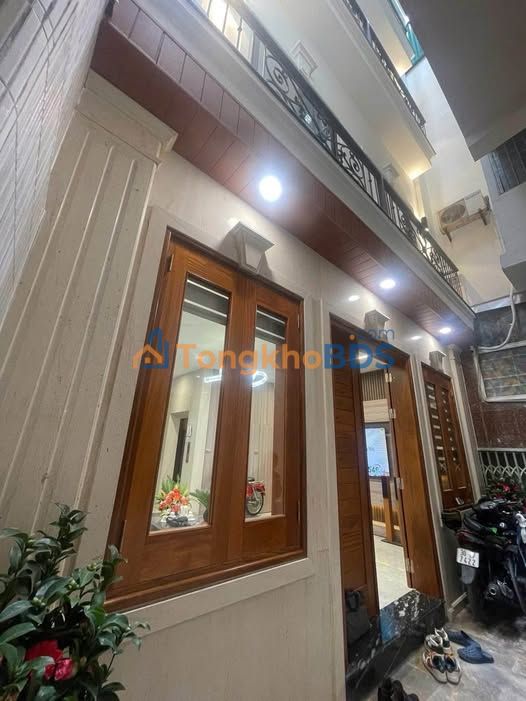 Nhà Bạch Mai 47m² giá 14 tỷ - Full nội thất cao cấp