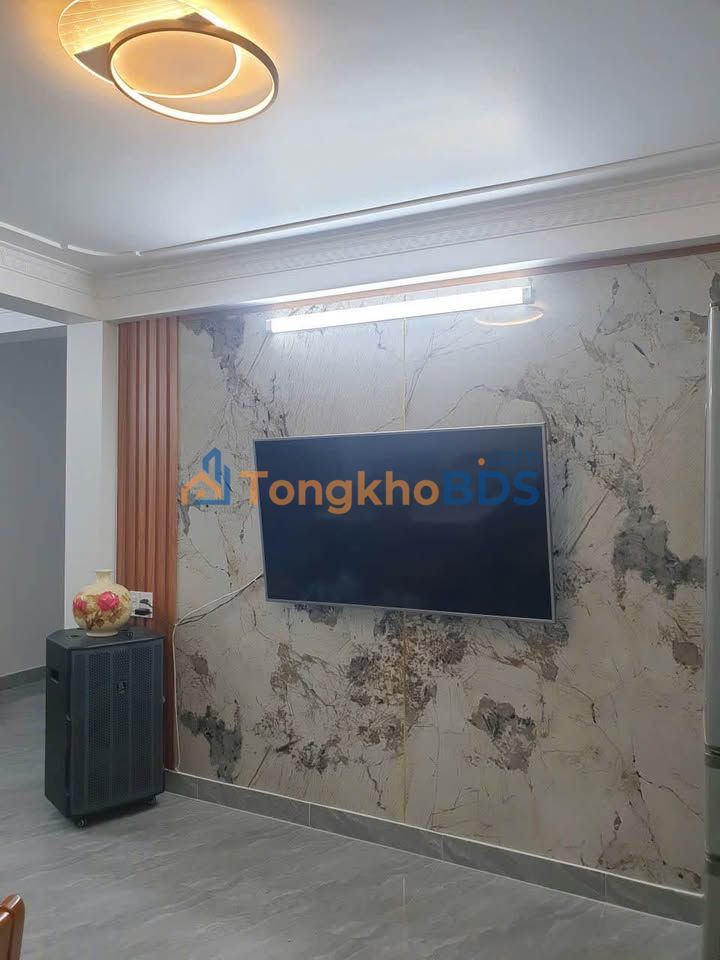 Nhà riêng Lê Lợi 47m² giá 2.9 tỷ - Ô tô vào tận nhà