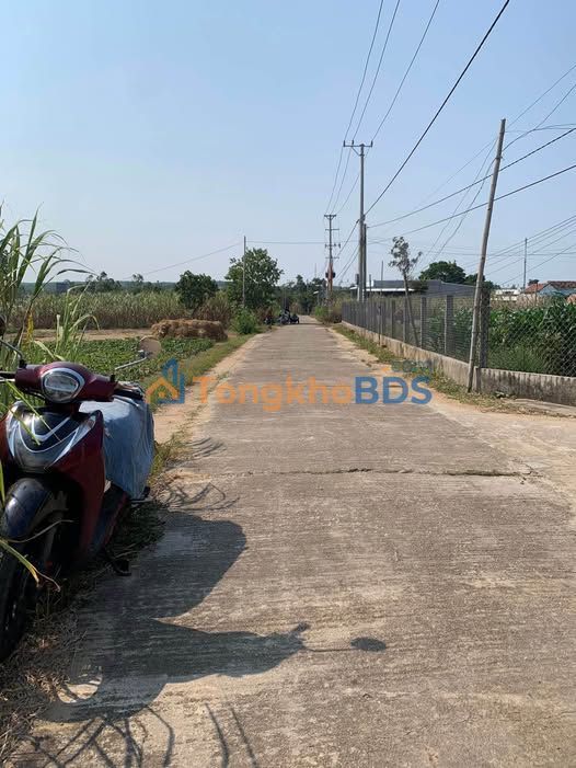 Đất nền mặt tiền đường Đăk Hà, Kon Tum - 600m² giá 46.2 tỷ