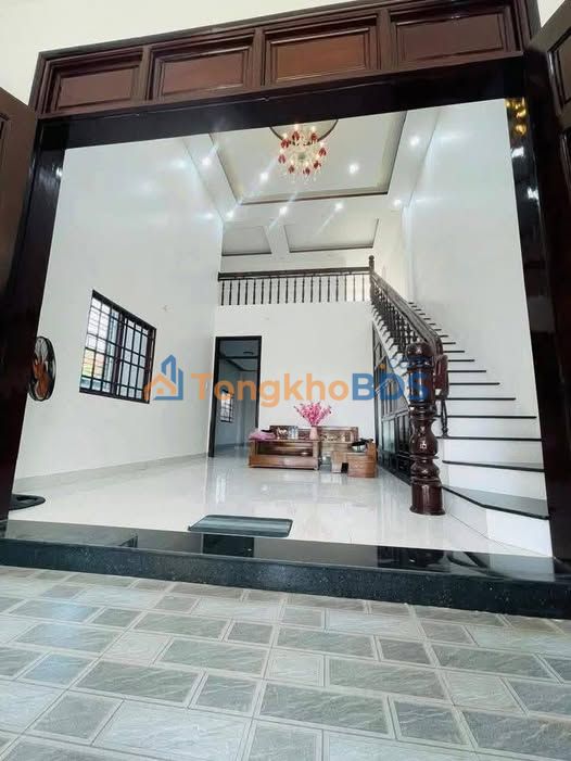 Nhà Mặt Tiền Trần Anh Tông, 101m² - Đối Diện Công Viên, Giá 2 Tỷ TL