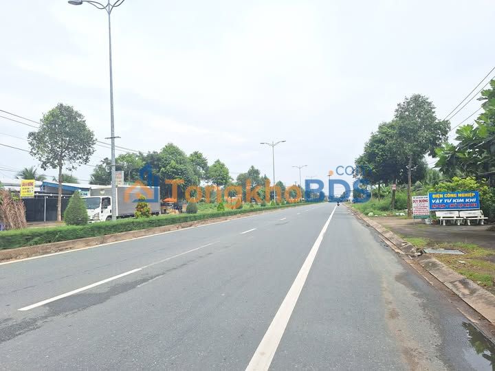 Mặt Tiền Huỳnh Tấn Phát, Bến Tre - 325.5m2, Giá 2.93 Tỷ, Kinh Doanh Đắc Lợi