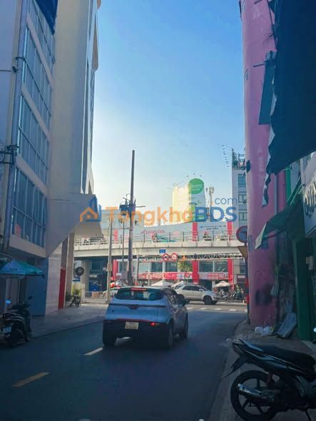 Nhà 4 Tầng Nở Hậu 60m² Bình Tân, Dòng Tiền 25Tr/Tháng - Giá 8 Tỷ