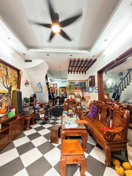 Nhà Phạm Văn Nghị 40m² 9.7 tỷ - Sẵn sàng ở ngay