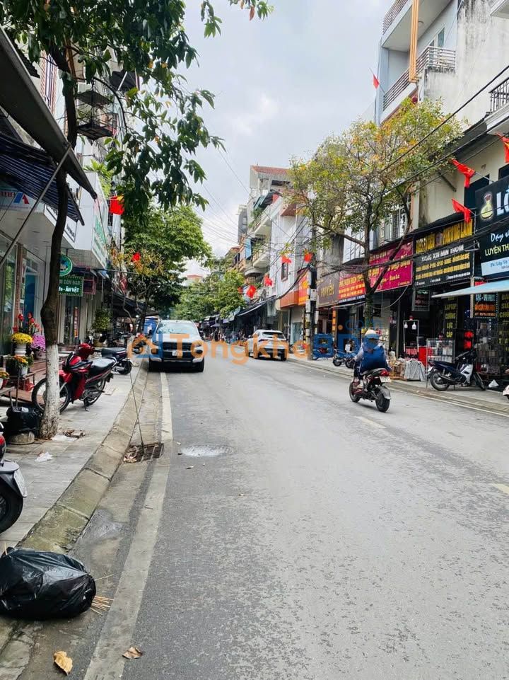 Nhà mặt phố Lý Công Uẩn Lào Cai 80m² giá 4 triệu/tháng - Mặt tiền kinh doanh