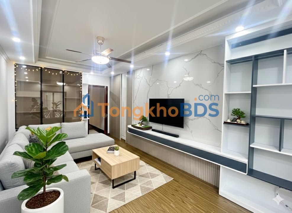 Nhà 6 Tầng Thang Máy Ô Tô Vào Nhà - Ngọc Hồi, Thanh Trì - 8 Tỷ