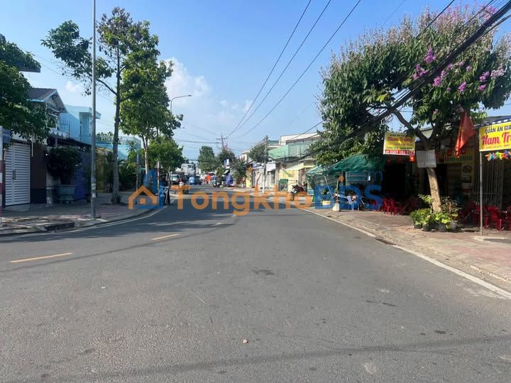 Nhà mặt tiền Phan Lương Trực Mỹ Tho 122m2 3.7 tỷ - Mặt tiền kinh doanh