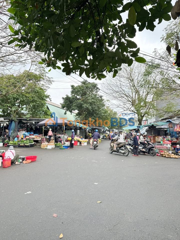 Đất Nền Tam Kỳ 90m² - Kề Góc, Hướng Đông - Giá 2 Tỷ